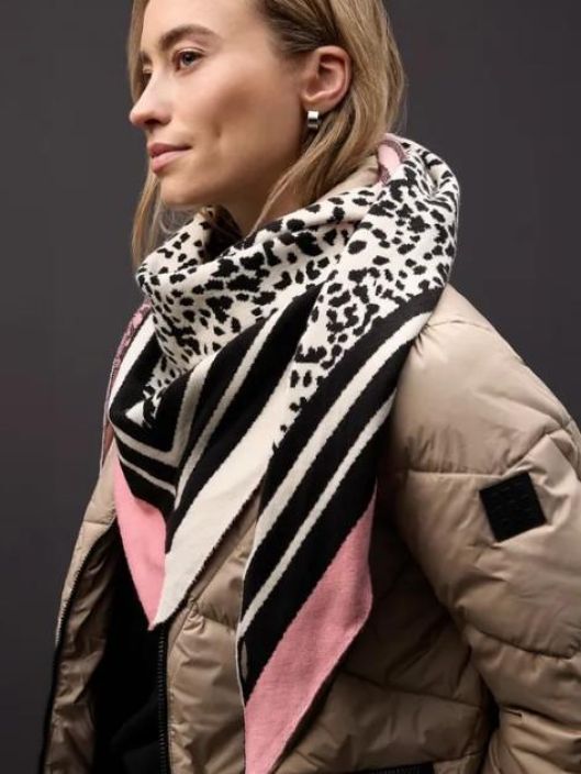 Street One Kolmiohuivi 572960 Leopardi Street One Kolmiohuivi 572960 Leopardi