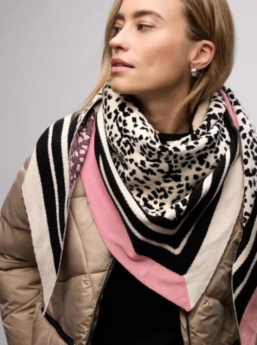 Street One Kolmiohuivi 572960 Leopardi tuotekuva 1 Street One Kolmiohuivi 572960 Leopardi tuotekuva 1