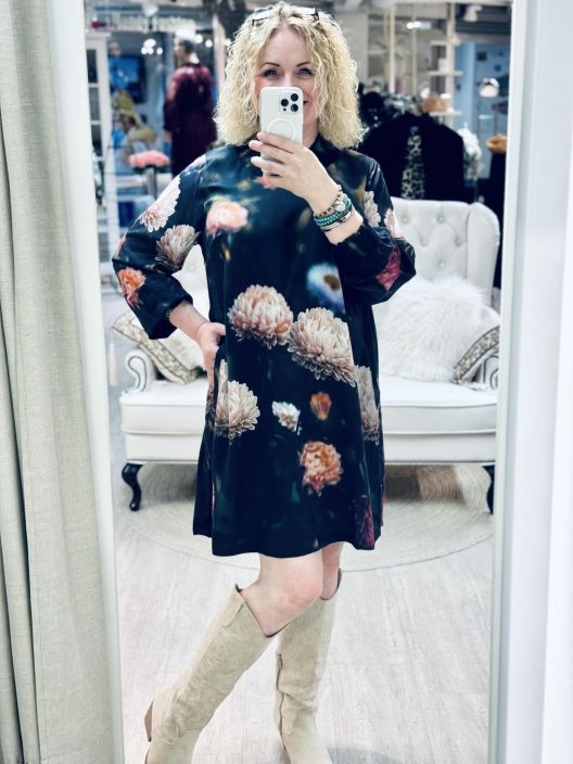 Gozzip Tunika/Mekko Abigail 256052 Peony Print tuotekuva 3 Gozzip Tunika/Mekko Abigail 256052 Peony Print tuotekuva 3