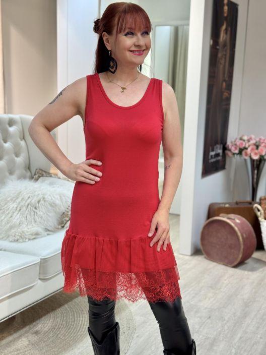 New Collection FrillaToppi 1455 New Collection makea pitka toppi. Topin jujuna on pitsi ja tylli helmassa ja sopiikin