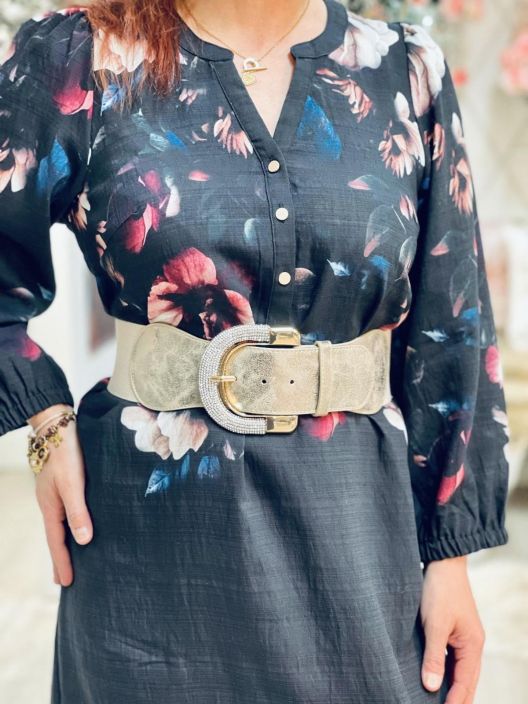 New Collection Joustovyo StrassiSolki 902 New Collection levea joustovyo. Vyossa on nayttava kullankimaltava strassisolki ja