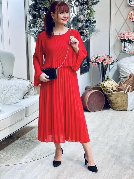 New Collection SifonkiMekko Pliseerattu 1652 New Collection kauniisti pliseerattu sifonkimekko. Mekossa on kaksi kerrosta, New Collection SifonkiMekko Pliseerattu 1652 New Collection kauniisti pliseerattu sifonkimekko. Mekossa on kaksi kerrosta,