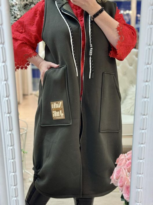 New Collection HuppuLiivi 69261 Plusmallistoa New Collection oversize huppuliivi kivaa collegea. Mallissa on huppu New Collection HuppuLiivi 69261 Plusmallistoa New Collection oversize huppuliivi kivaa collegea. Mallissa on huppu