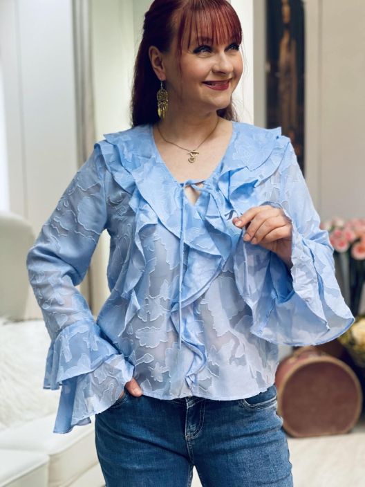 A-VIEW SifonkiPusero Floretta 6090 Light Blue A-VIEW nayttava frillapusero kevytta ja osittain lapikuultavaa sifonkia. A-VIEW SifonkiPusero Floretta 6090 Light Blue A-VIEW nayttava frillapusero kevytta ja osittain lapikuultavaa sifonkia.