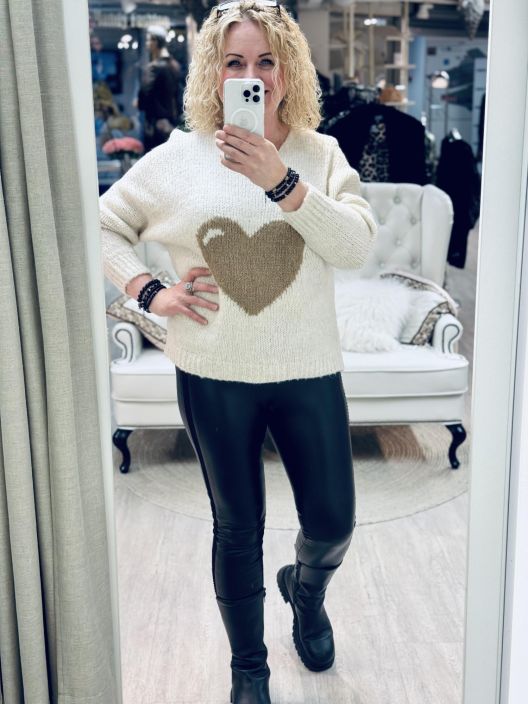 New Collection NeulePusero Sydän 6036 tuotekuva 9 New Collection NeulePusero Sydän 6036 tuotekuva 9