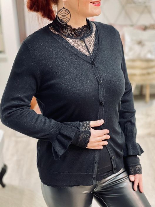 ZE-Ze LurexNeuletakki Bibi 500922 ZE-ZE kauniisti kimaltava lurexneuletakki ohutta viskoosineulosta. Edessa on napitus, ZE-Ze LurexNeuletakki Bibi 500922 ZE-ZE kauniisti kimaltava lurexneuletakki ohutta viskoosineulosta. Edessa on napitus,