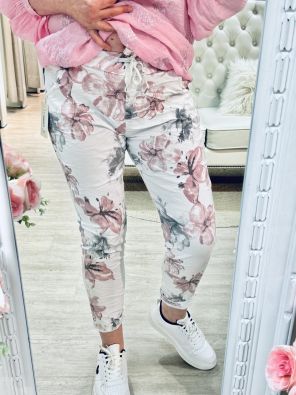 NEW COLLECTION New Collection Joggerit 582 Kukka