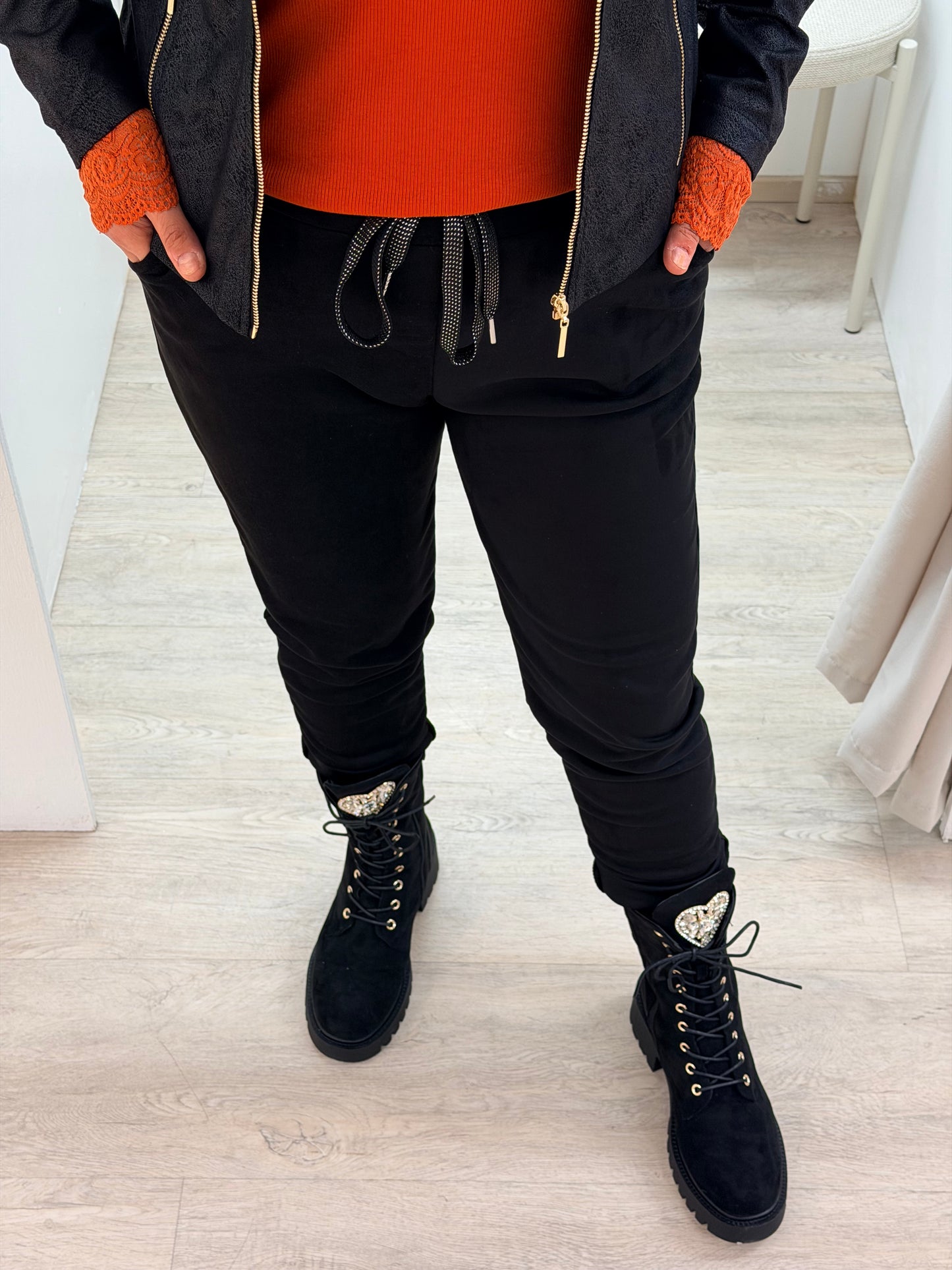 Mokkapintaiset jogger-housut
