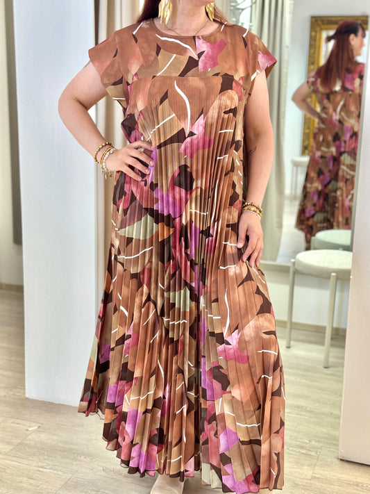 Plus size -mekko