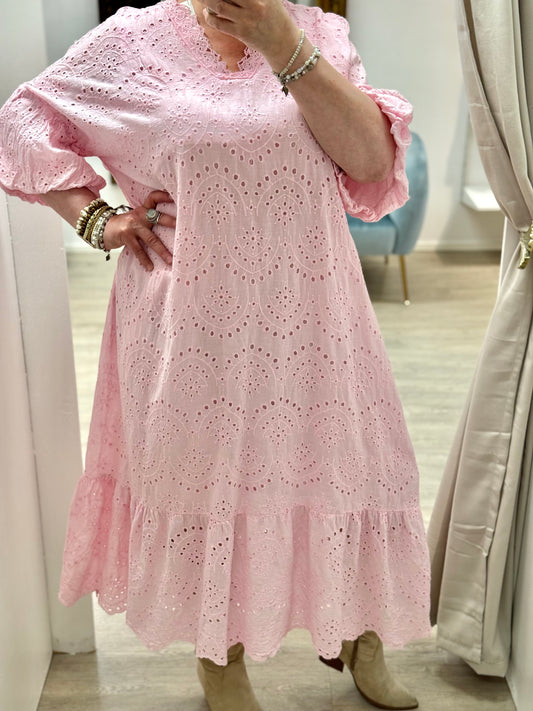 Plus size brodeerattu puuvillamekko