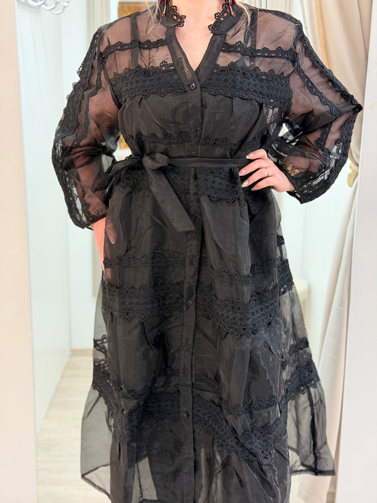 Solmittava mekko – Plus size